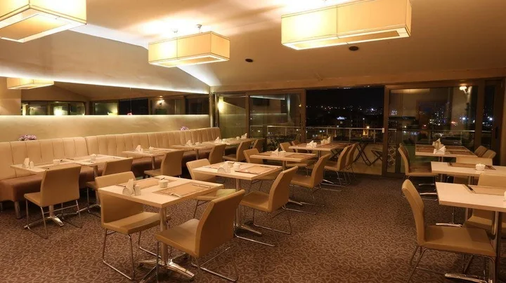 Сивас: Nevv Hotel