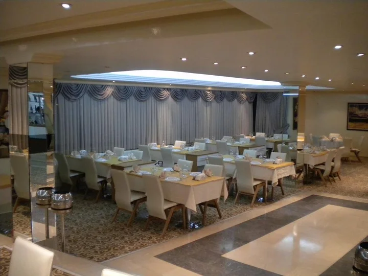 Усак: Otel Ağaoğlu