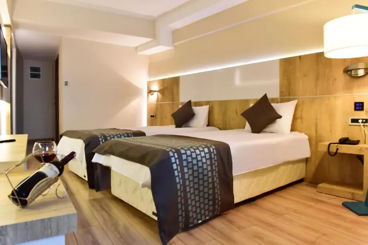 Усак: Otel Ağaoğlu