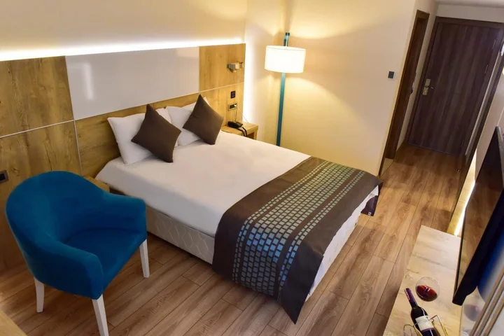 Усак: Otel Ağaoğlu