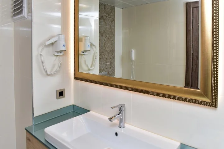 Усак: Otel Ağaoğlu