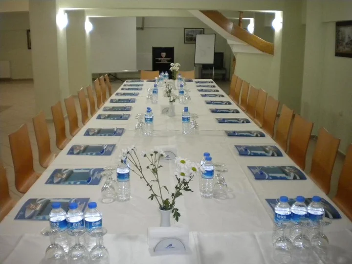 Усак: Otel Ağaoğlu