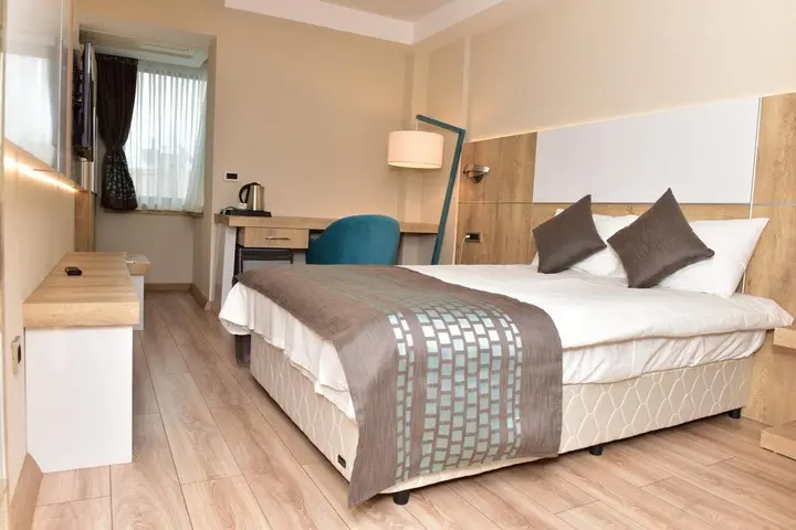 Усак: Otel Ağaoğlu