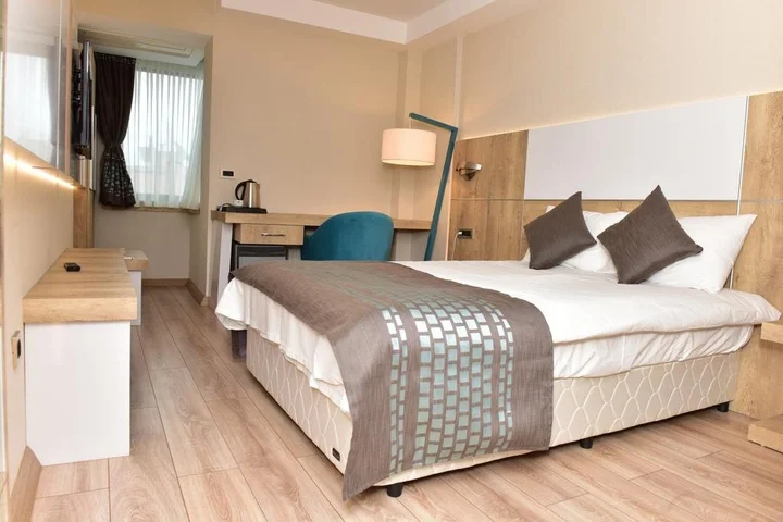 Усак: Otel Ağaoğlu