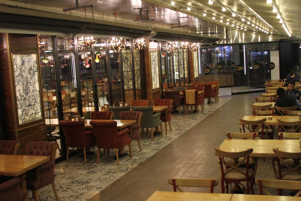 Анкара: The Corner Hotel