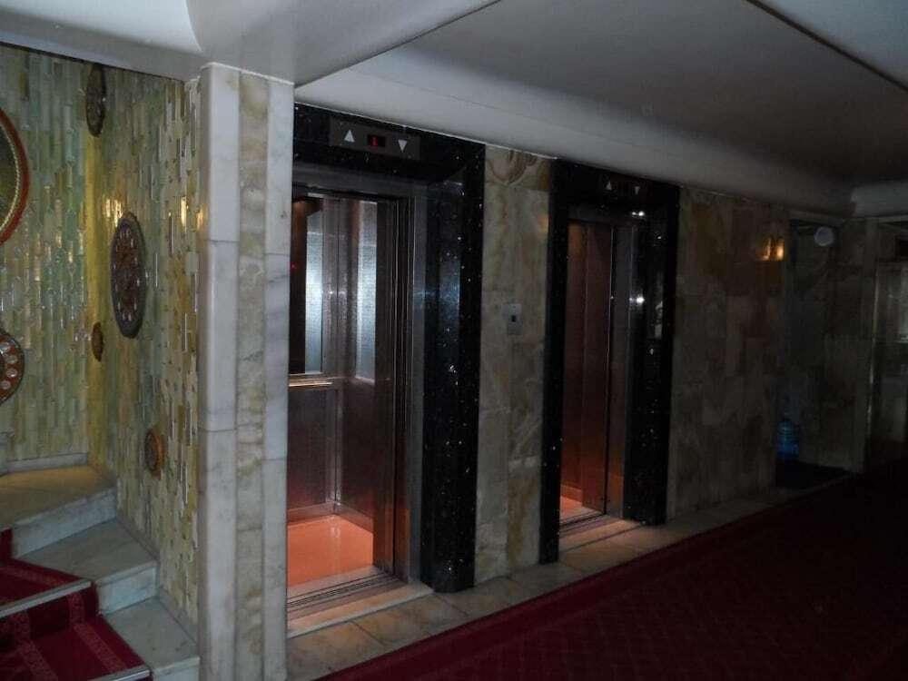 Измир: Hotel Yumukoglu