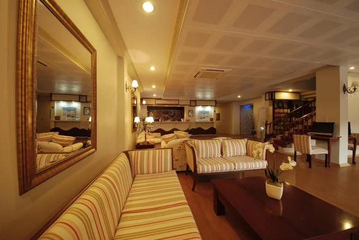Мармарис: Hotel Devamlı
