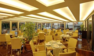 Кемер: Ambassador Plaza