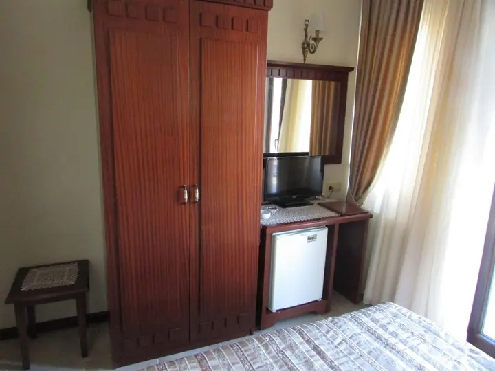Айвалык: Hotel Alya