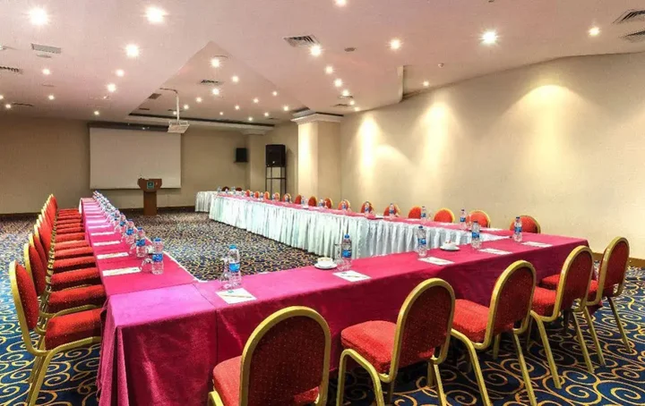 Бююкчекмедже: Kumburgaz Marin Princess Hotel