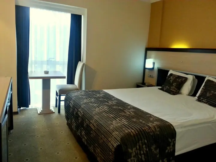 Измир: Hotel Ismira