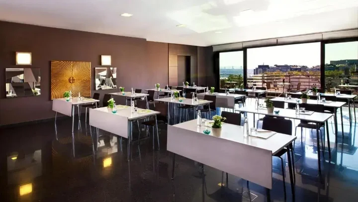 Стамбул: Point Hotel Taksim