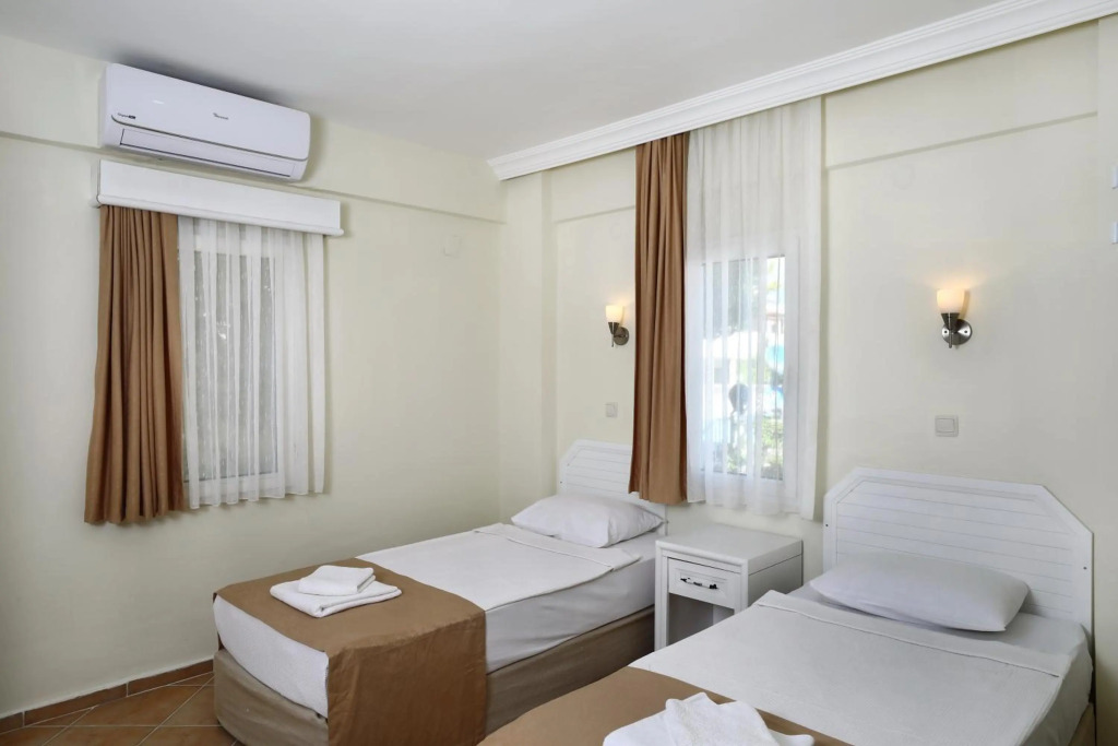 Битез: Summer in Garden Suites & Beach Hotel