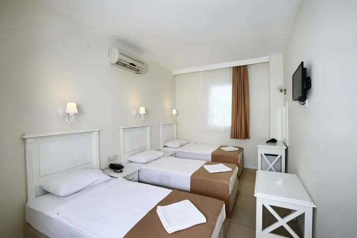 Битез: Summer in Garden Suites & Beach Hotel