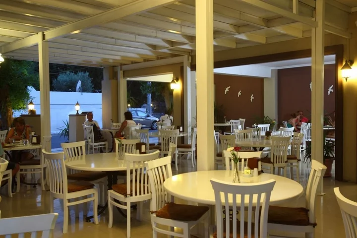 Битез: Summer in Garden Suites & Beach Hotel