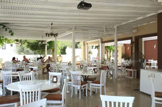 Битез: Summer in Garden Suites & Beach Hotel