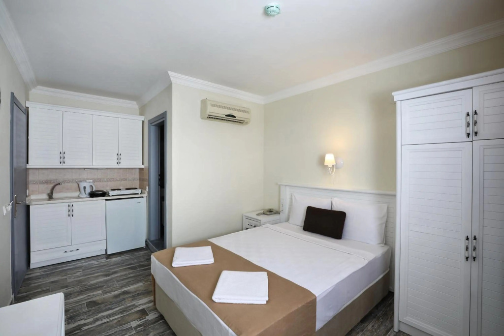 Битез: Summer in Garden Suites & Beach Hotel