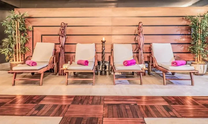Аксу: Royal Wings Hotel — All Inclusive