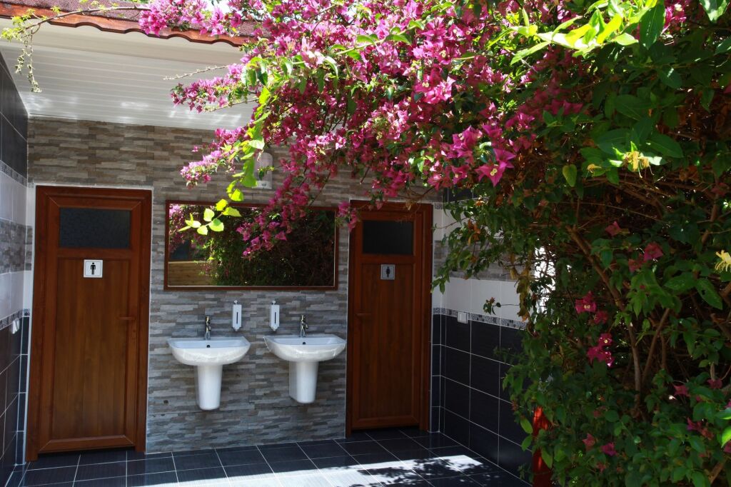 Чиралы: Baris Pension & Bungalows