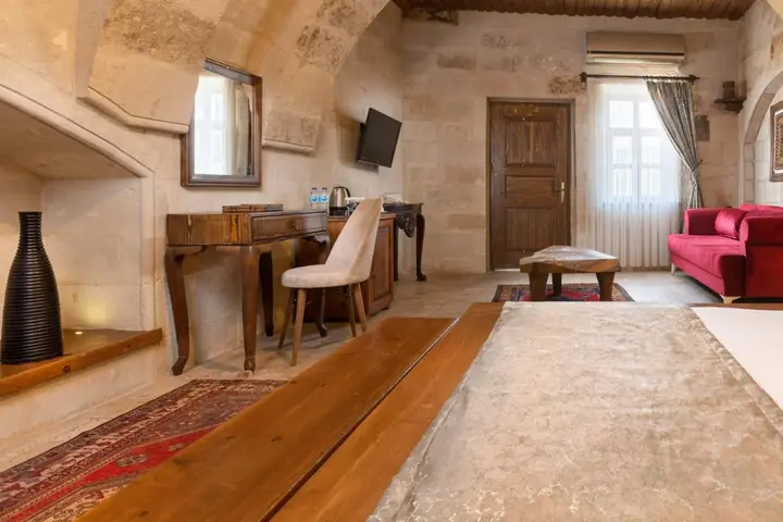 Гёреме: Doors Of Cappadocia