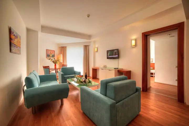 Чамьюва: Zena Resort