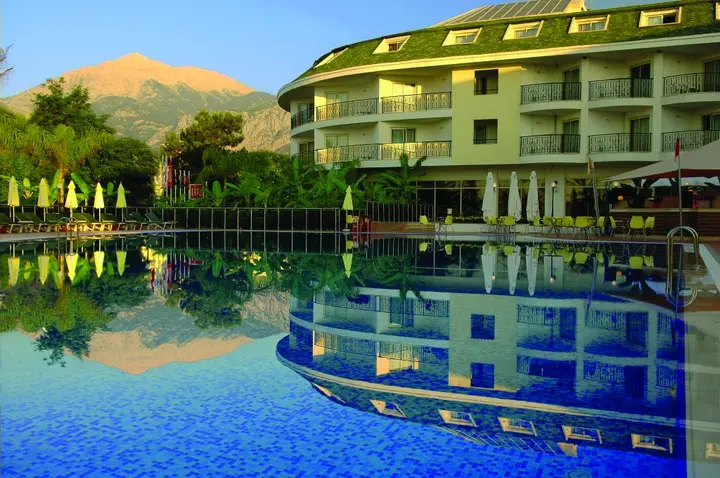Чамьюва: Zena Resort