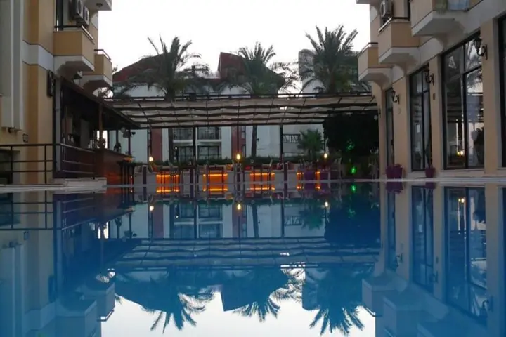 Чешме: Albano Hotel