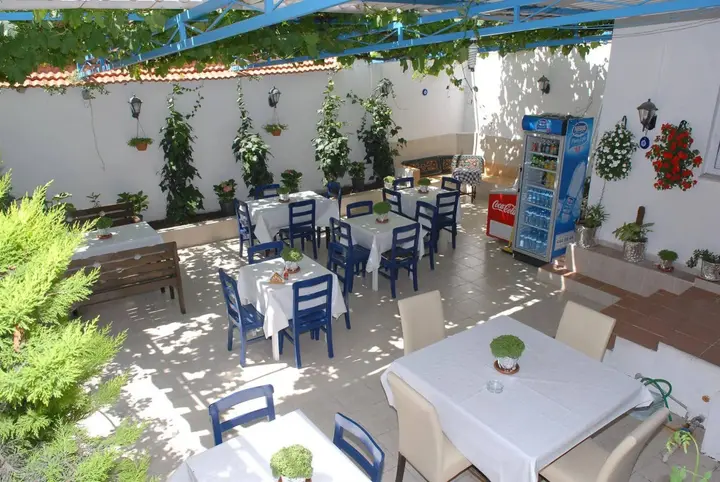 Чешме: neşe otel