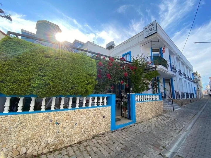 Чешме: neşe otel