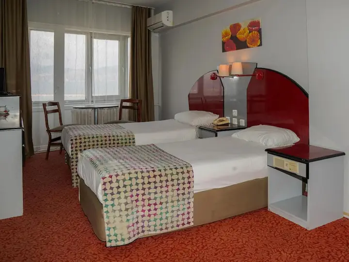 Бандырма: Hotel Eken
