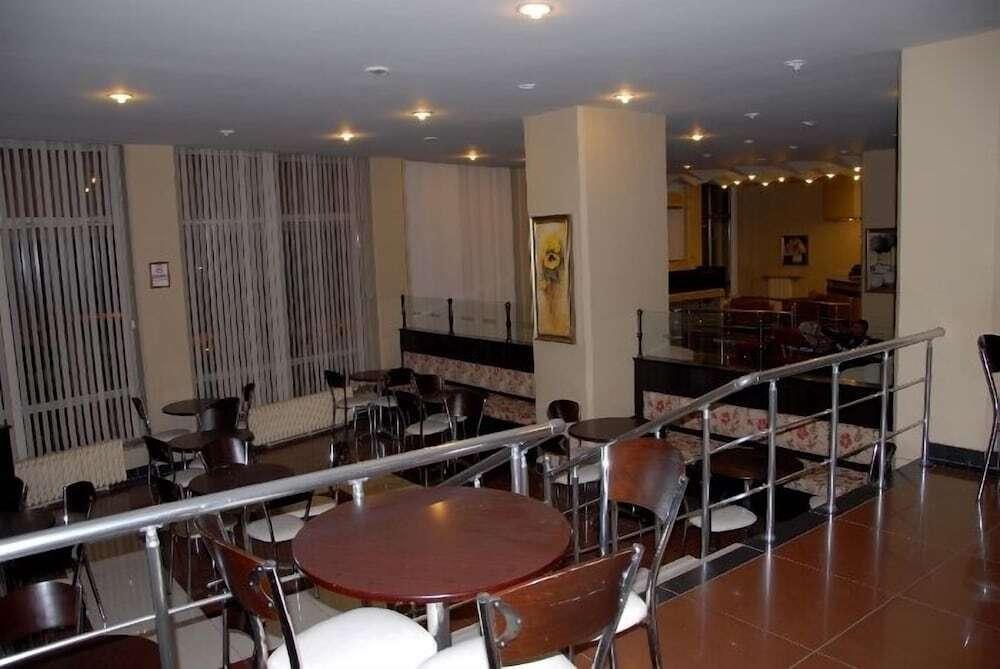 Бандырма: Hotel Eken