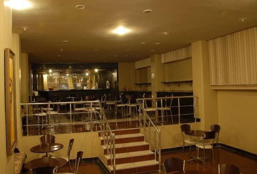 Бандырма: Hotel Eken