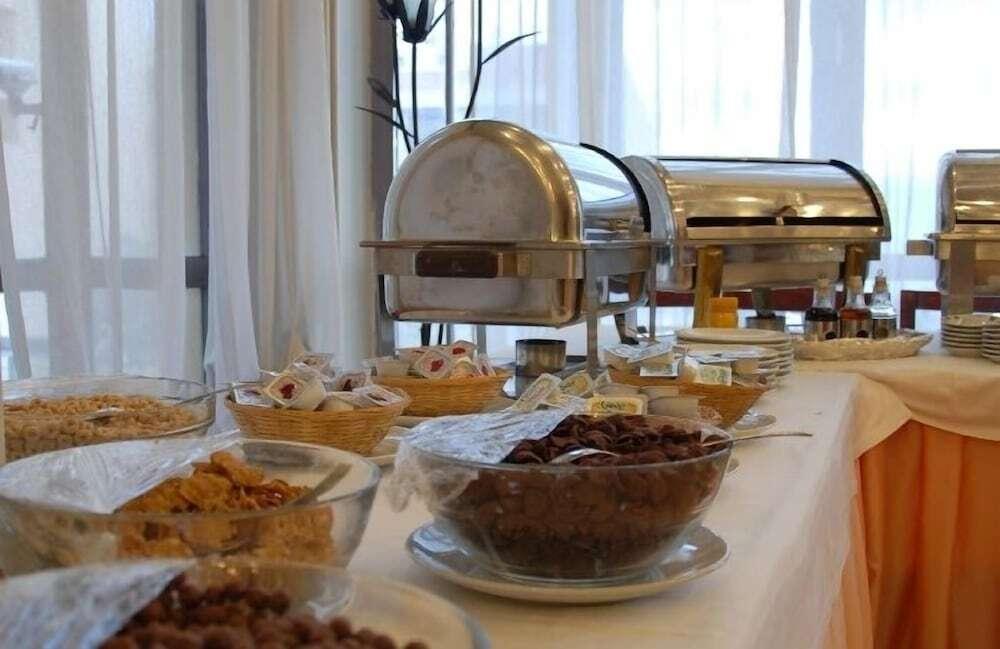 Бандырма: Hotel Eken