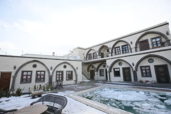 Учисар: Hotel  Lalesaray