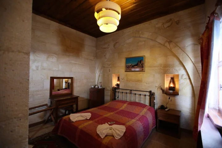 Учисар: Hotel  Lalesaray