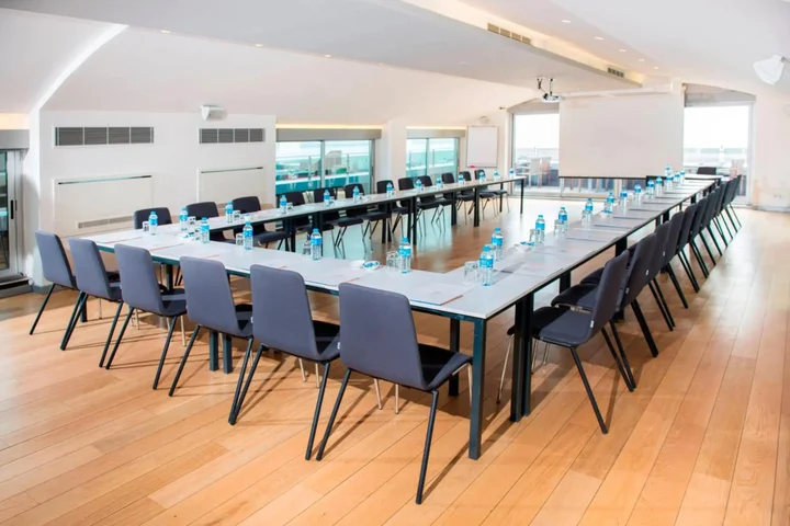 Измит: Wes Hotel Izmit