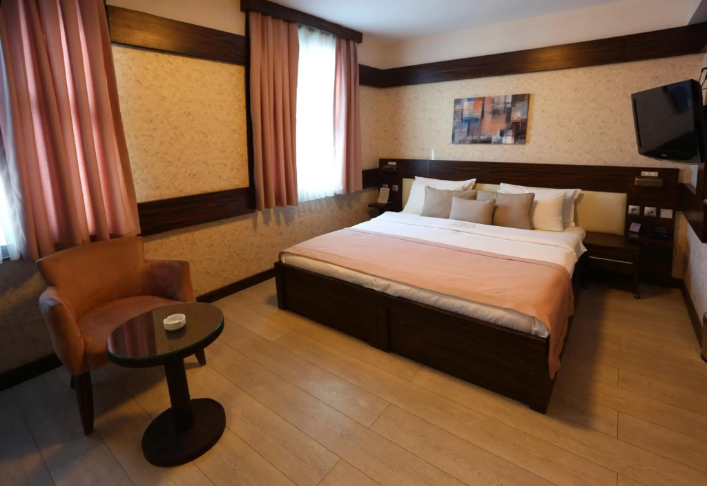 Измит: Wes Hotel Izmit