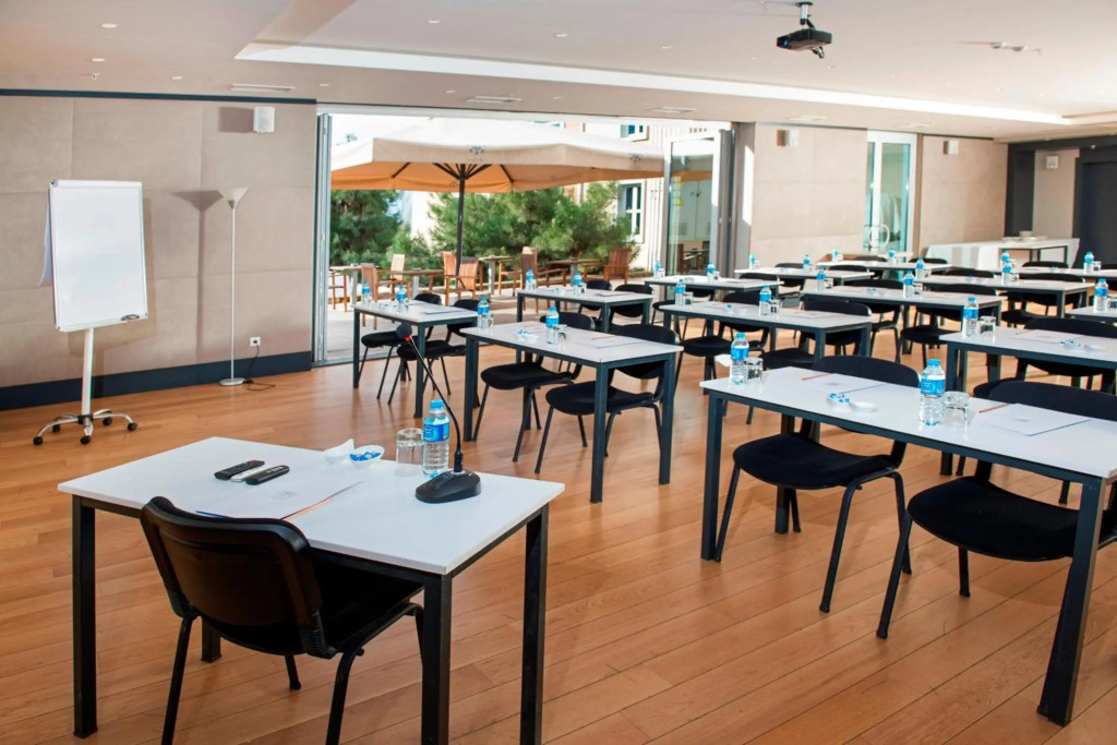 Измит: Wes Hotel Izmit
