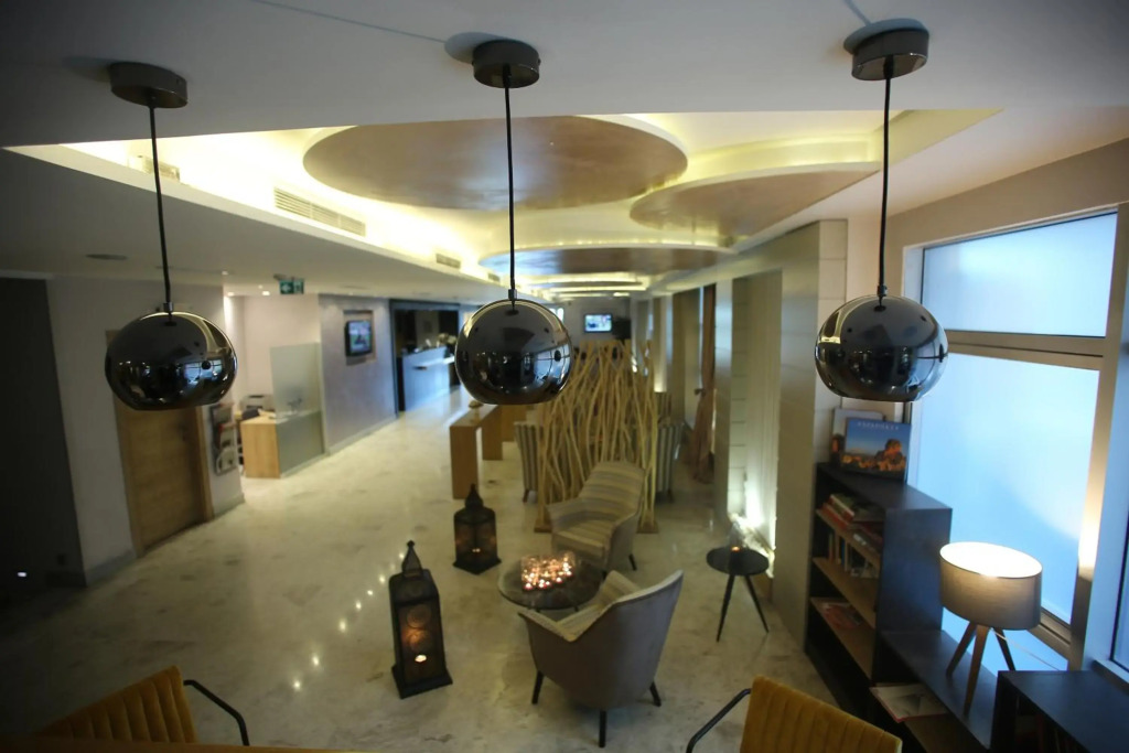 Измит: Wes Hotel Izmit