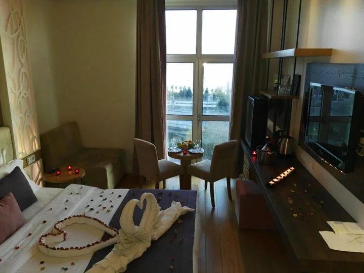 Измит: Wes Hotel Izmit