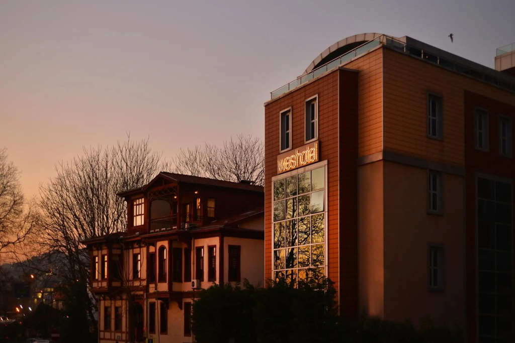 Измит: Wes Hotel Izmit