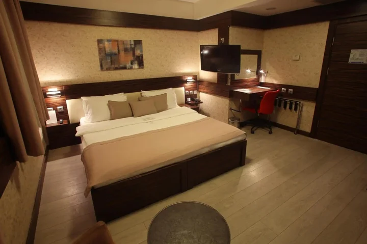 Измит: Wes Hotel Izmit