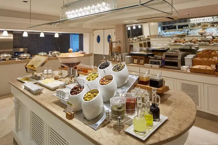 Измир: Doubletree By Hilton Hotel Izmir - Alsancak