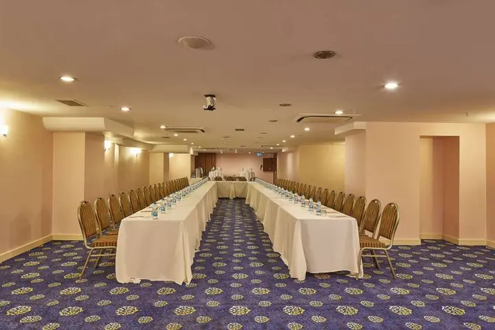 Измир: Doubletree By Hilton Hotel Izmir - Alsancak