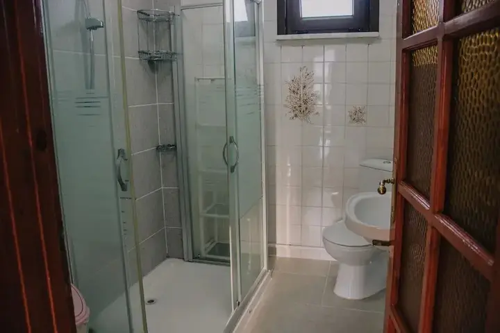 Сайл: Ayisigi Hotel