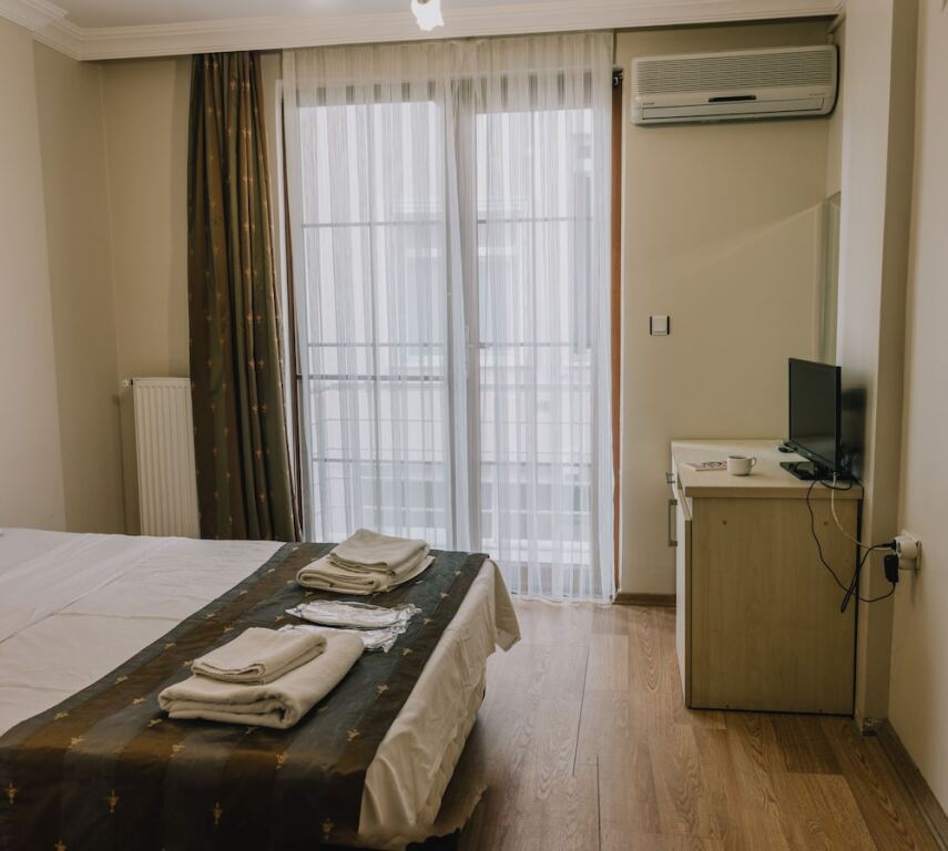 Сайл: Ayisigi Hotel