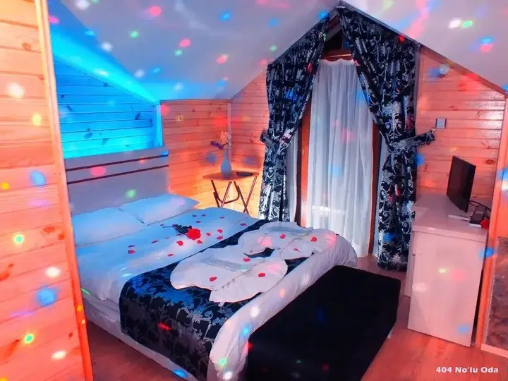 Сайл: Ayisigi Hotel