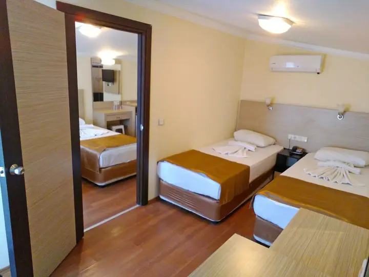 Аланья: Kleopatra Bavyera Hotel