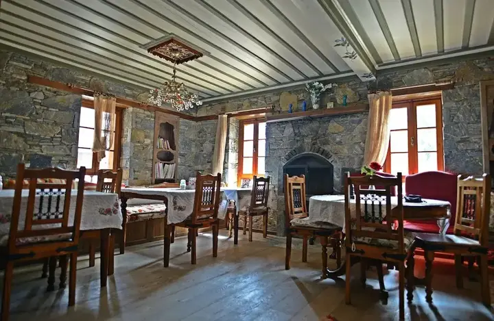 Шириндже: Efes Konaklari
