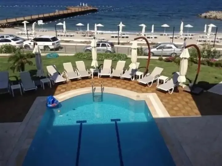 Тургутрейс: Small Beach Hotel
